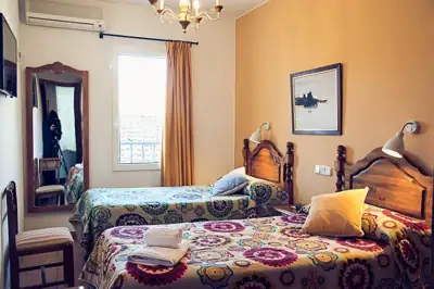 Habitaciones · 48